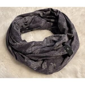 Lululemon Vinyasa Scarf Wrap Snaps, Grey Camo, New Without Tags